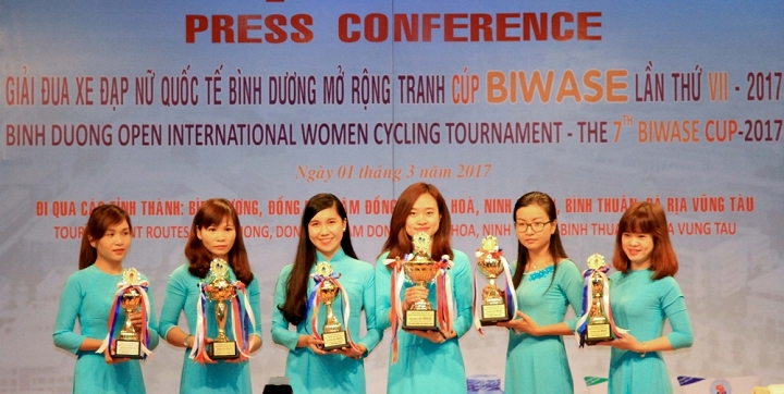 Lịch đua xe đạp mừng ngày 8/3 có tám đội quốc tế tham gia